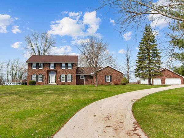 W7378 TRILLIUM COURT, Greenville, WI 54942