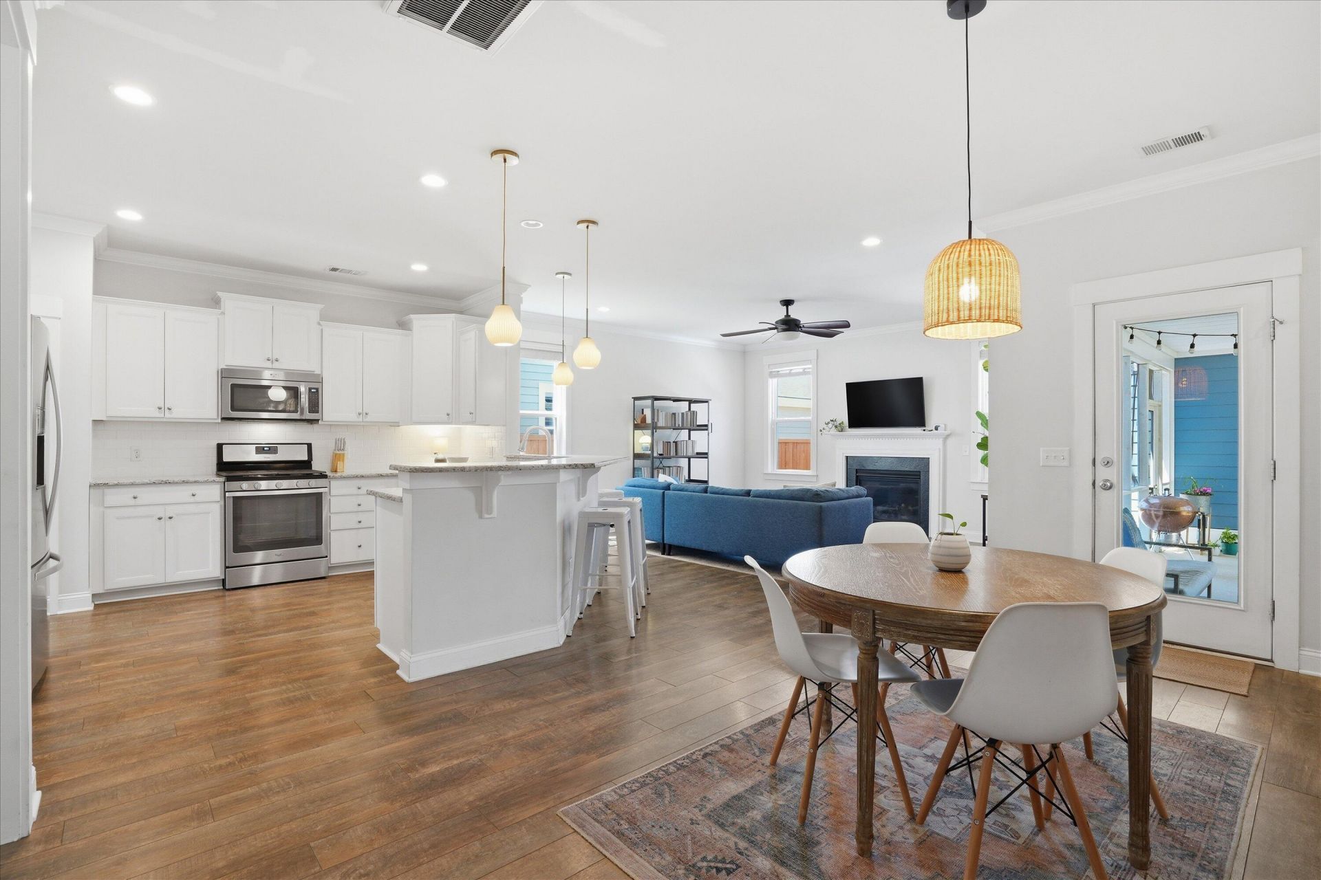 1827 Gammon Street Photo 5