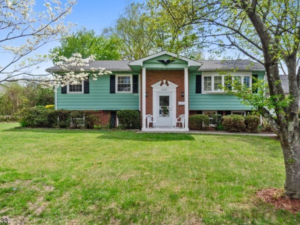 41 Cooper Ave, Roseland, NJ 07068