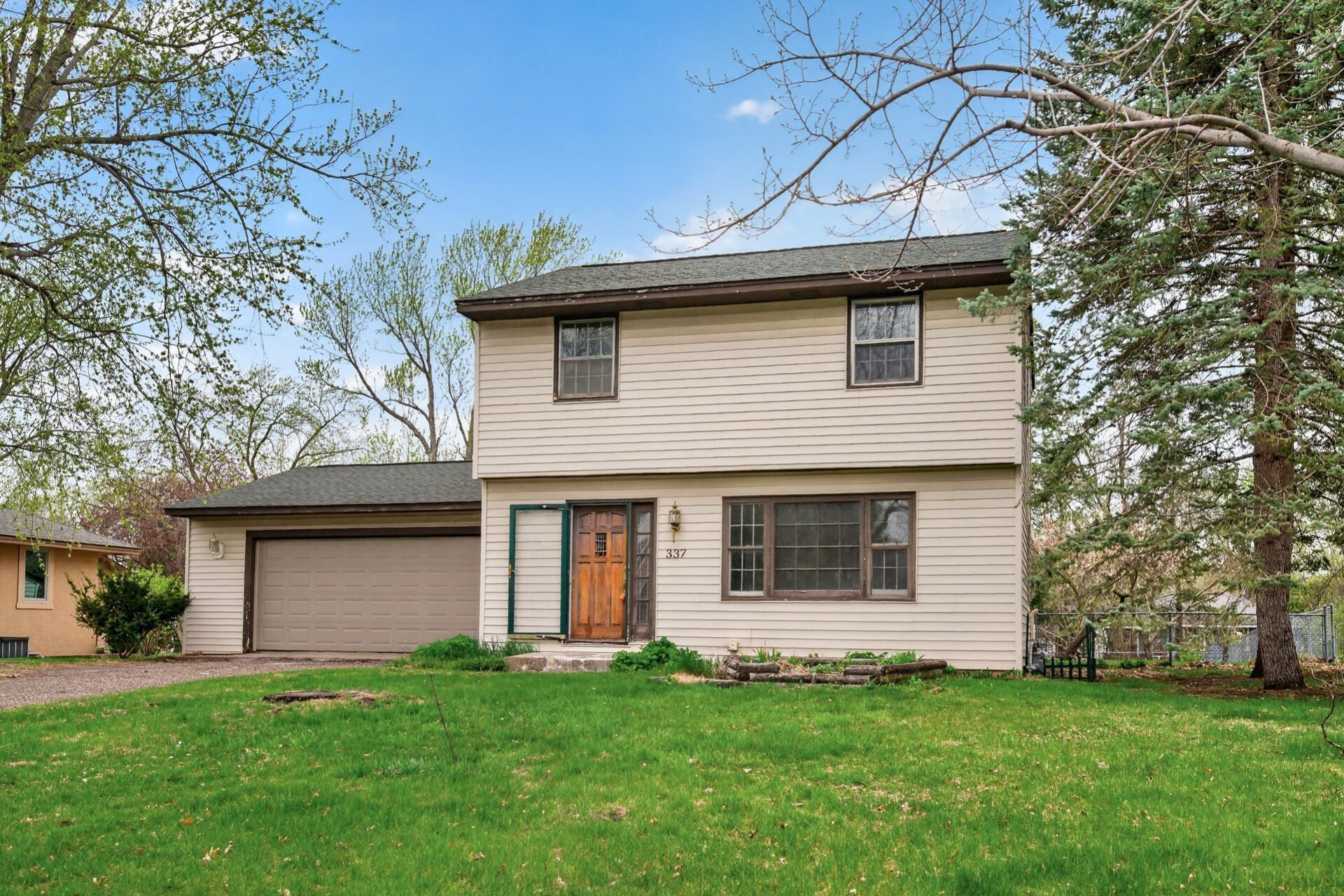 337 104th Lane NE, Blaine, MN 55434