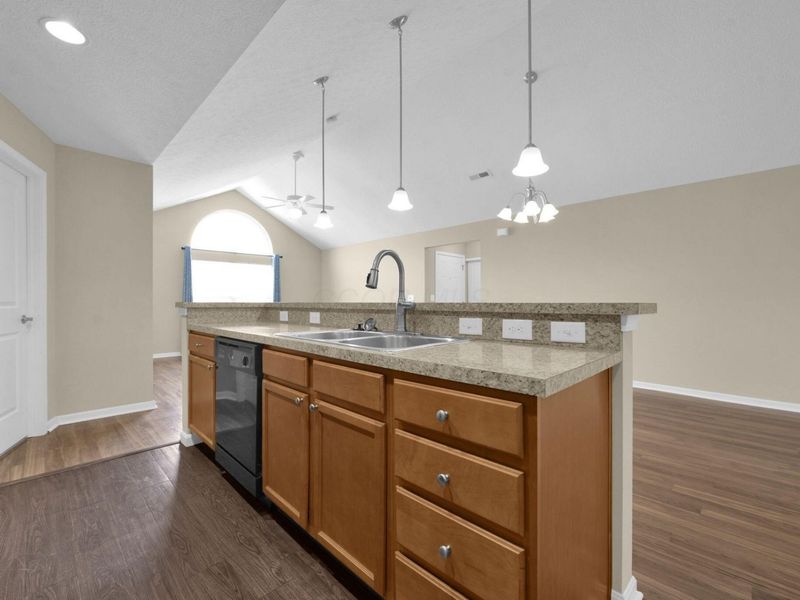 8489 Willet Lane , Reynoldsburg, OH 43068 Photo 13