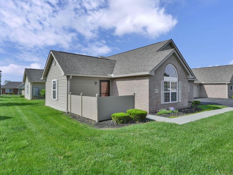 8489 Willet Lane , Reynoldsburg, OH 43068 Photo 4