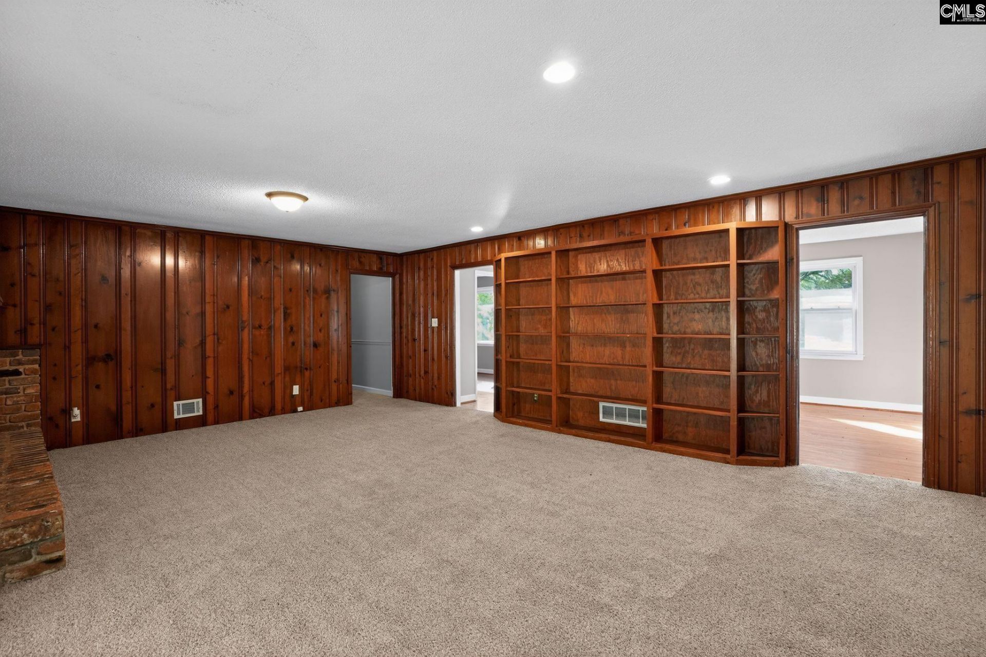 241 Chartwell Road Photo 13