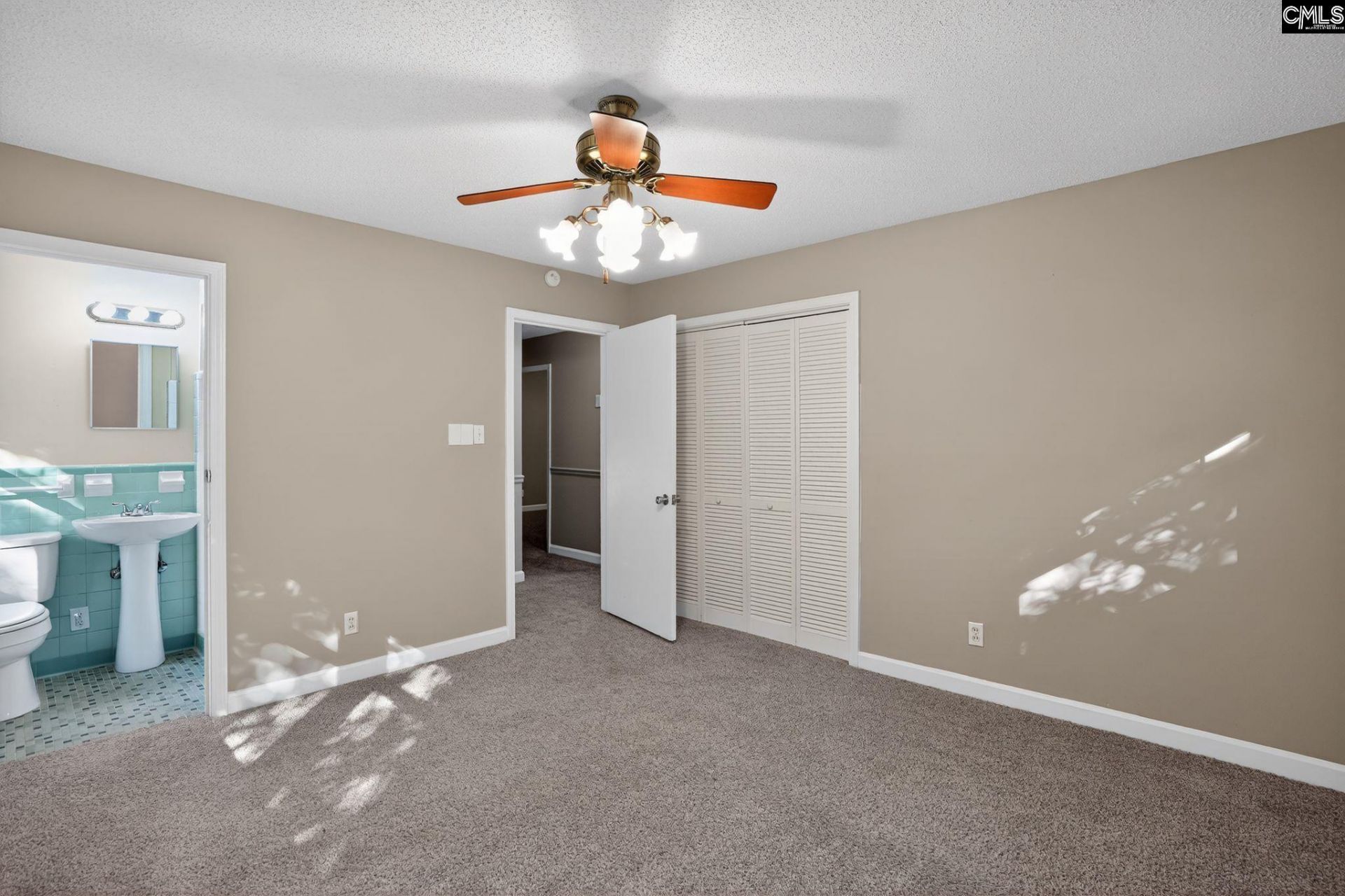 241 Chartwell Road Photo 23