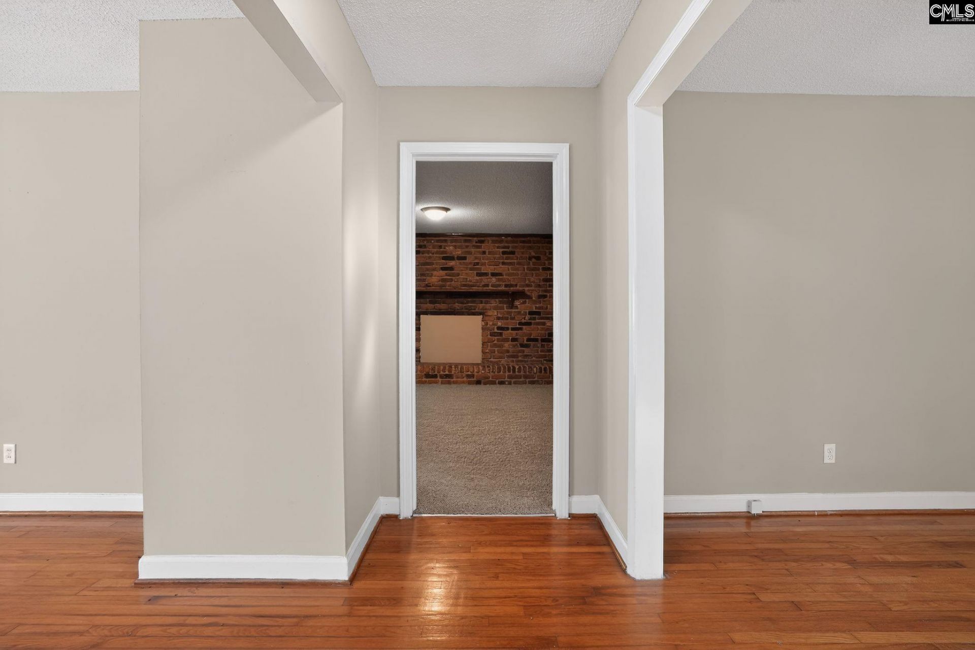 241 Chartwell Road Photo 30