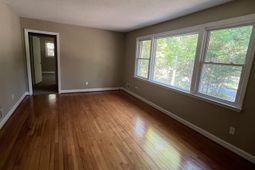 241 Chartwell Road  photo 4