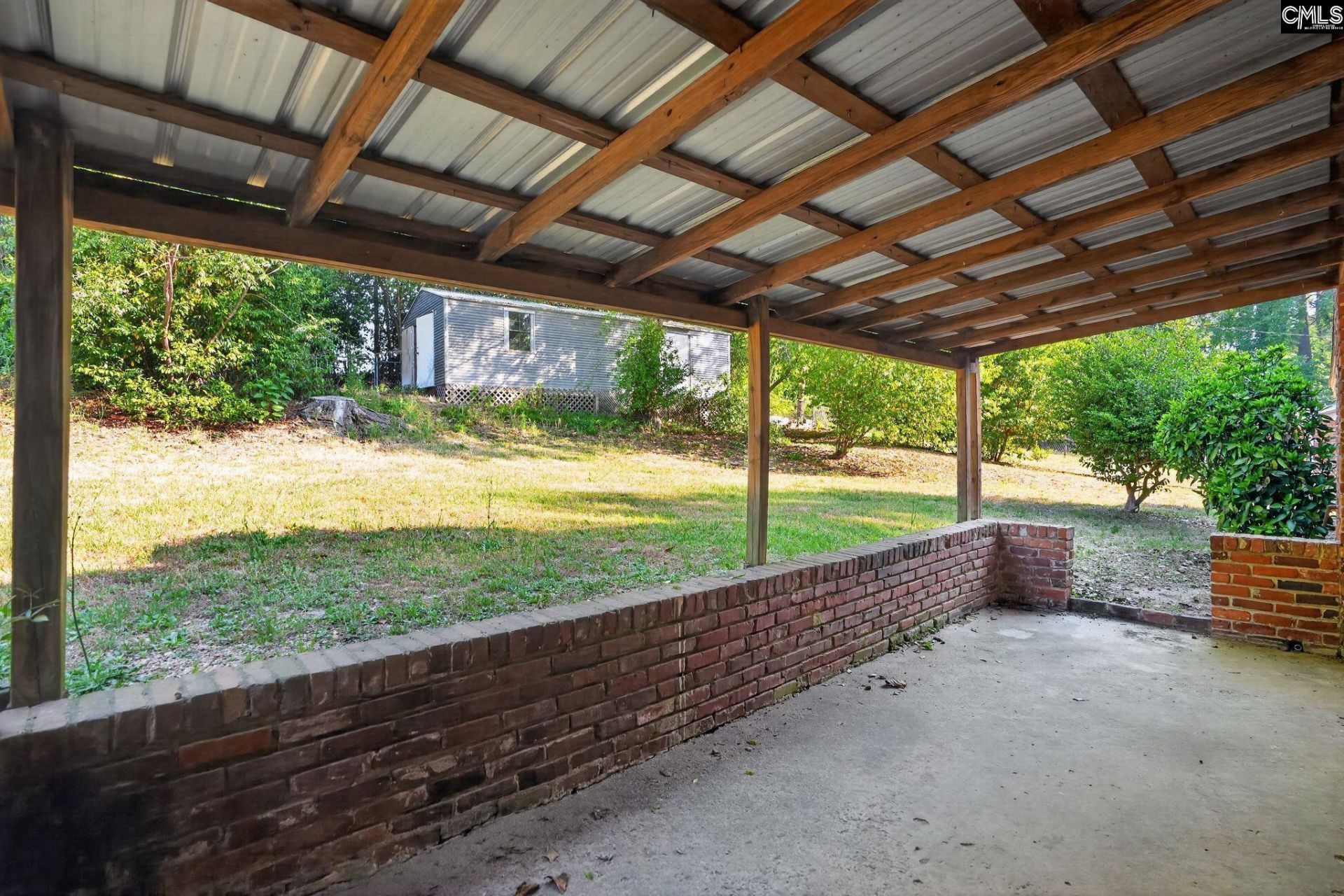 241 Chartwell Road Photo 8