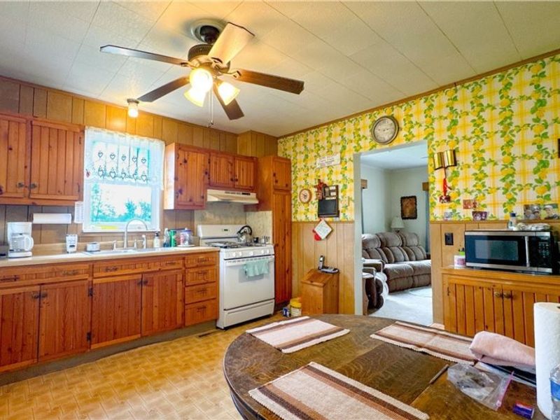 55321 Marietta Road, Pleasant City, OH 43772 Photo 5