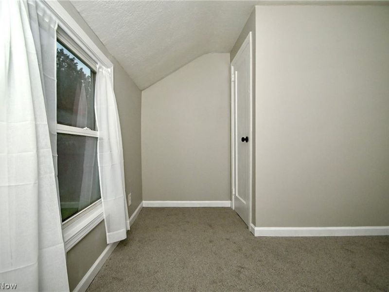542 Montgomery Street, Akron, OH 44305 Photo 16
