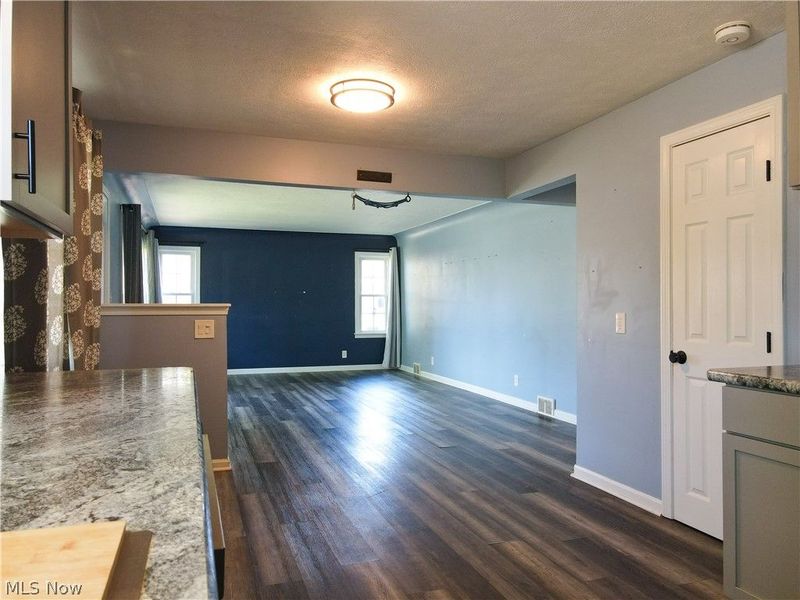 147 Central Drive, Amherst, OH 44001 Photo 11