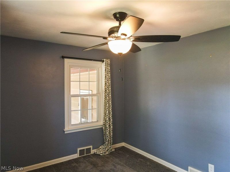 147 Central Drive, Amherst, OH 44001 Photo 25