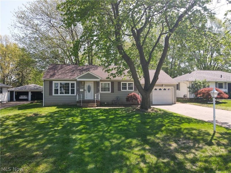 147 Central Drive, Amherst, OH 44001 Photo 3