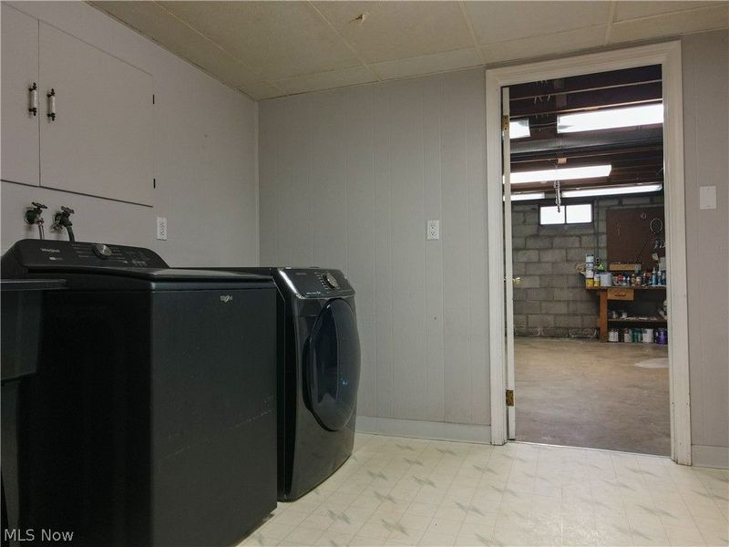 147 Central Drive, Amherst, OH 44001 Photo 32