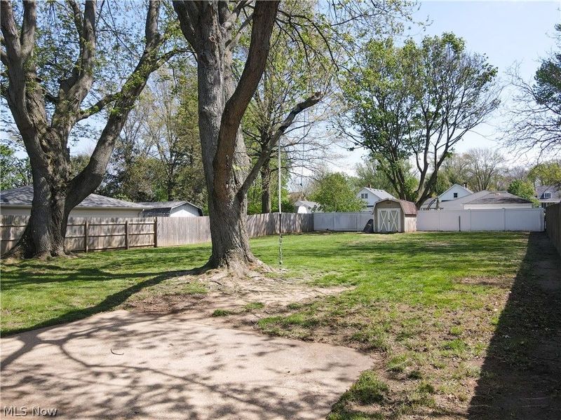 147 Central Drive, Amherst, OH 44001 Photo 34