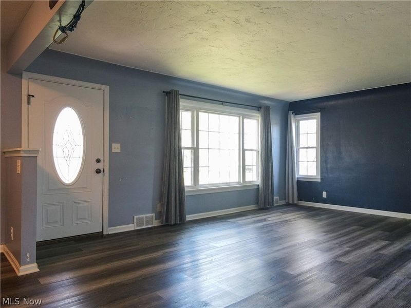 147 Central Drive, Amherst, OH 44001 Photo 4