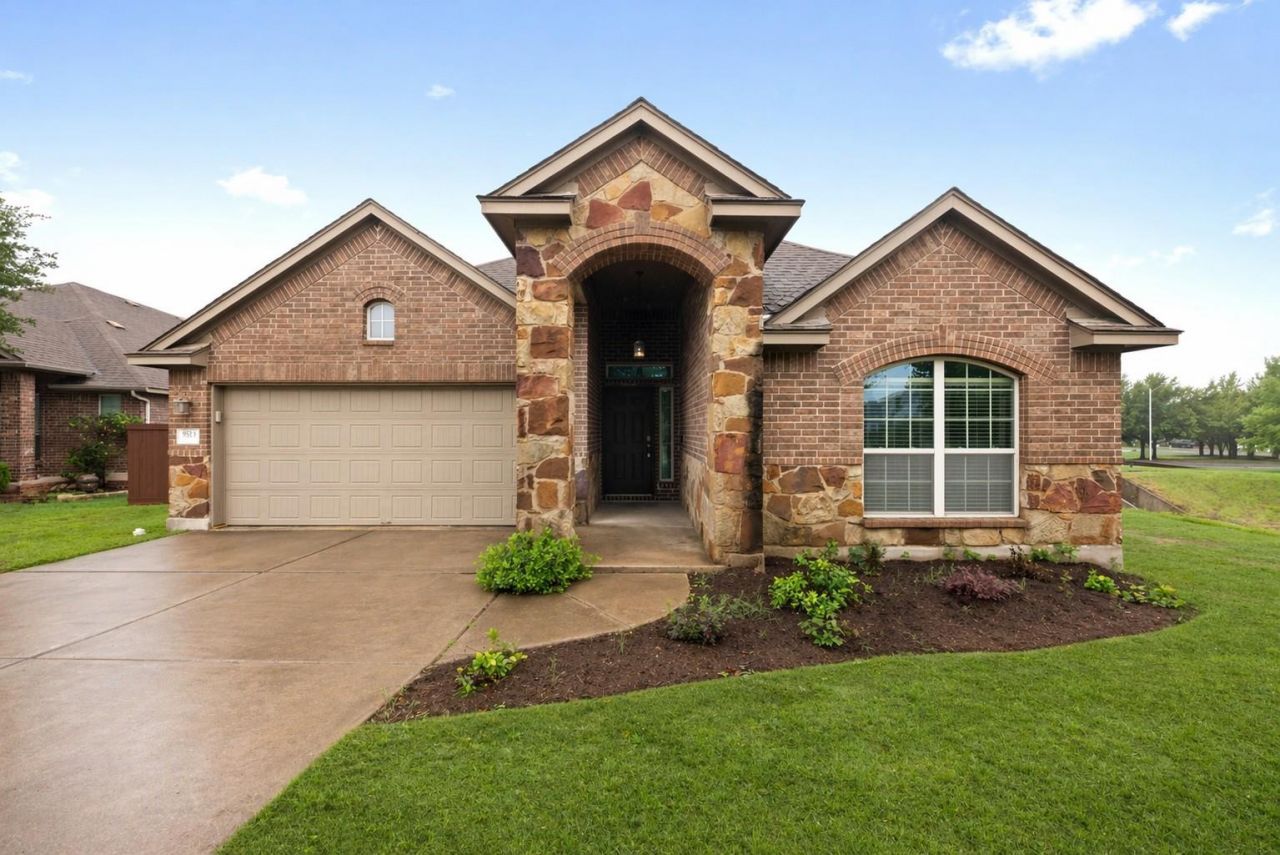 9513 Bentley Garner Ln, Austin, TX 78748 Main Photo