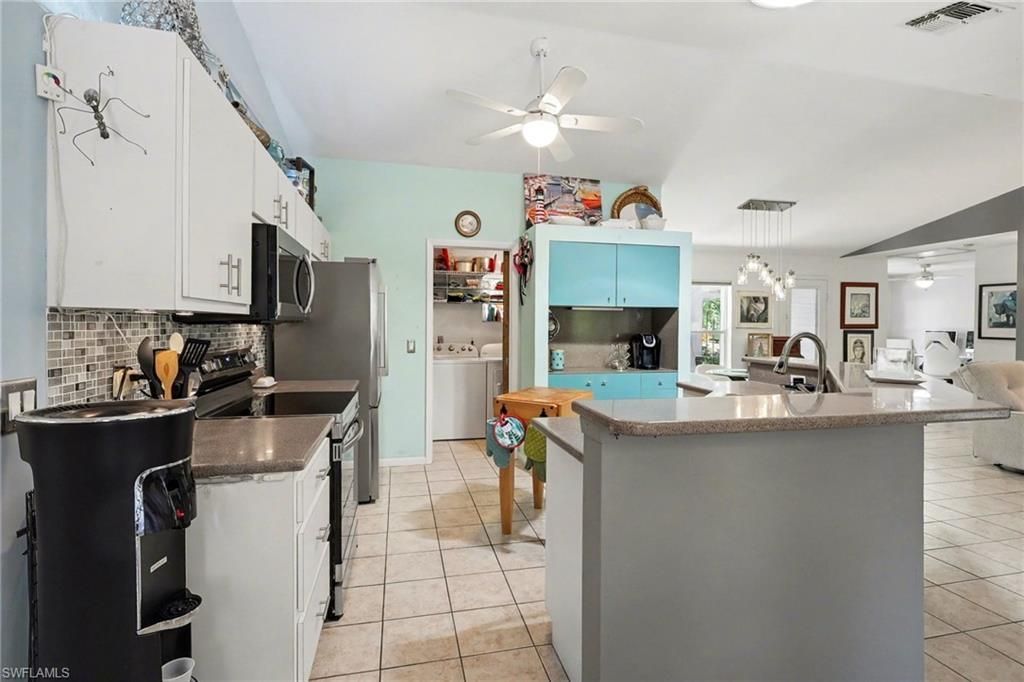 3918 Luverne St , Fort Myers, FL 33901 Photo