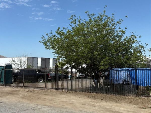 2350 S Artesia, San Bernardino, CA 92408