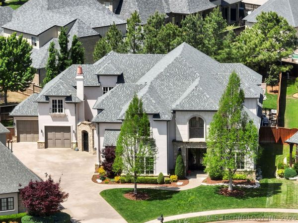 4404 S Orange Avenue , Broken Arrow, OK 74011