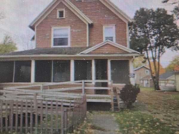 113 W Walnut Street, Albion, MI 49224