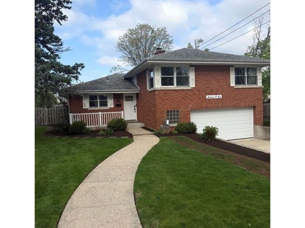 1606 Hoffman Avenue, Park Ridge, IL 60068