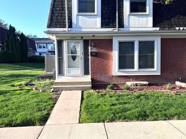 2227 Denton Court , Schaumburg, IL 60194