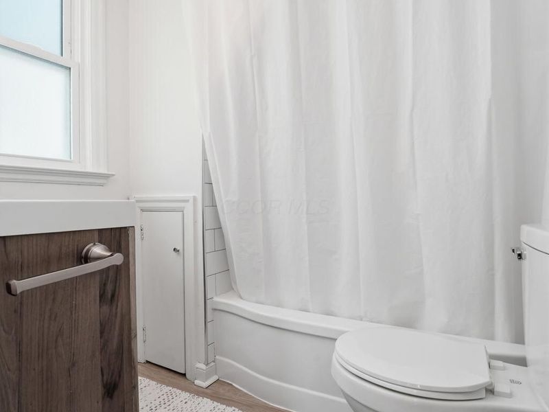 3485 Indianola Avenue, Columbus, OH 43214 Photo 18