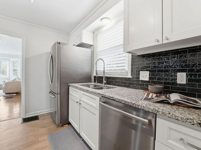 3485 Indianola Avenue, Columbus, OH 43214 Photo 7