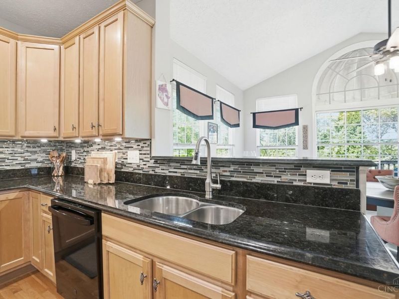4783 Gemstone Court, Mason, OH 45040 Photo 9