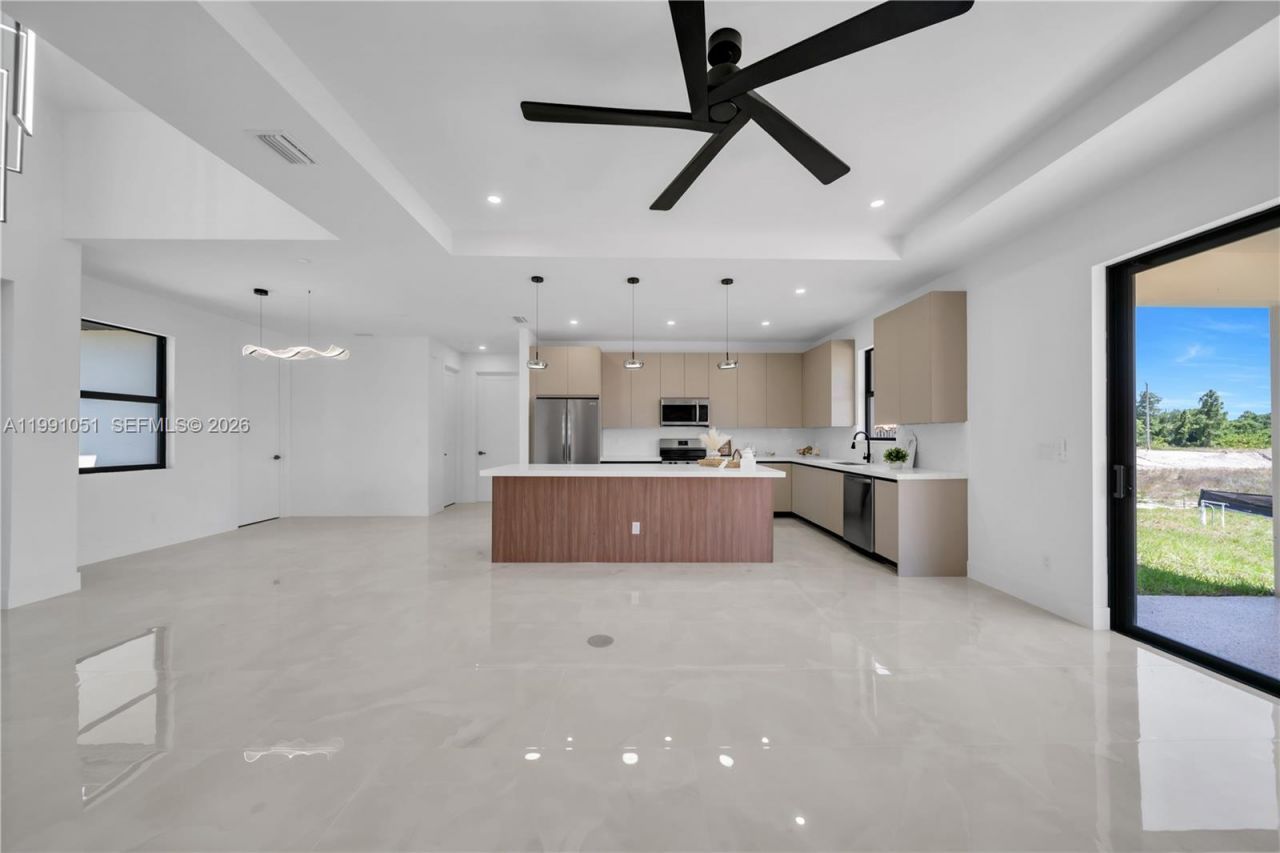 2707 29th St , Lehigh Acres, FL 33976 Photo