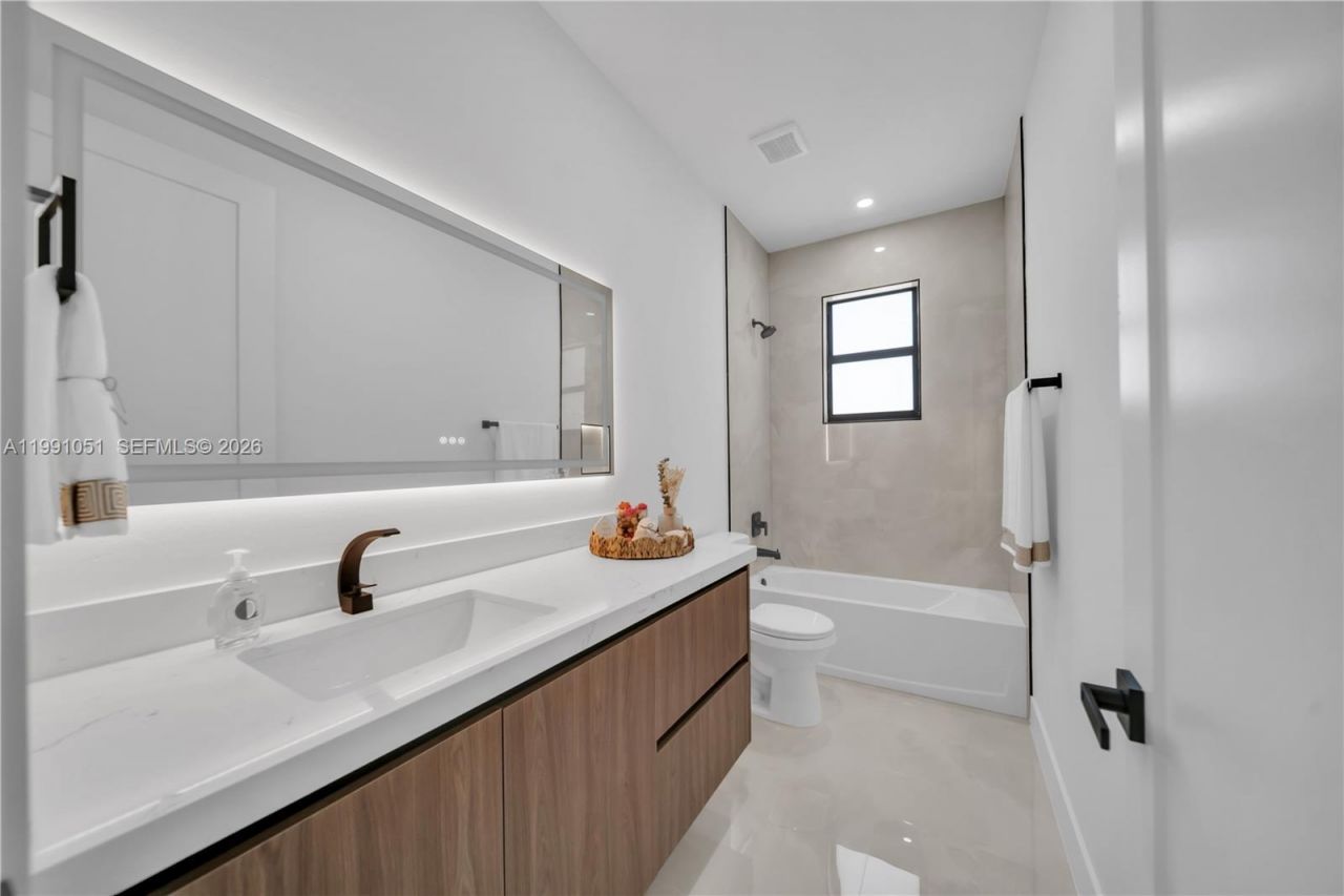 2707 29th St , Lehigh Acres, FL 33976 Photo