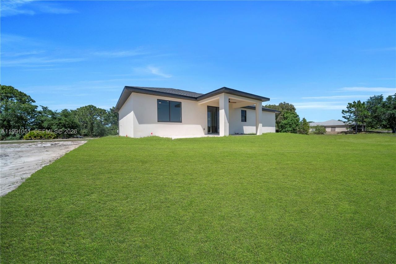 2707 29th St , Lehigh Acres, FL 33976 Photo