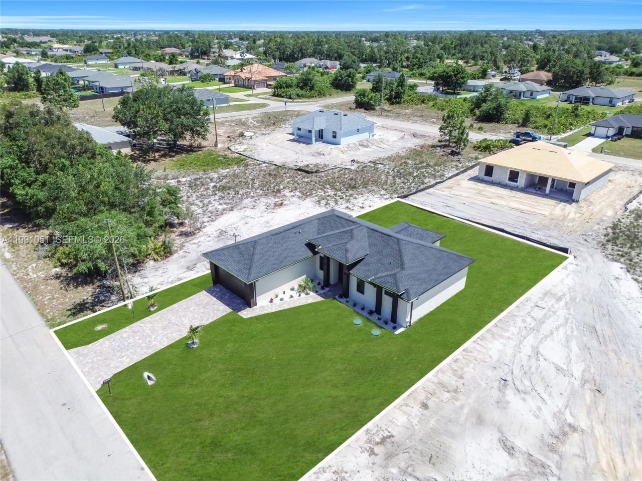 2707 29th St , Lehigh Acres, FL 33976 Photo