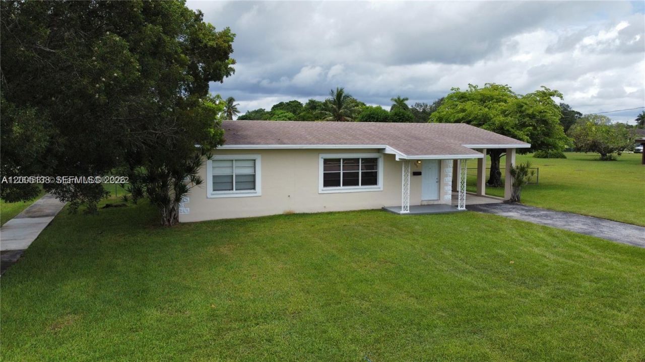 640 SW 5th Ave , Florida City, FL 33034 Photo