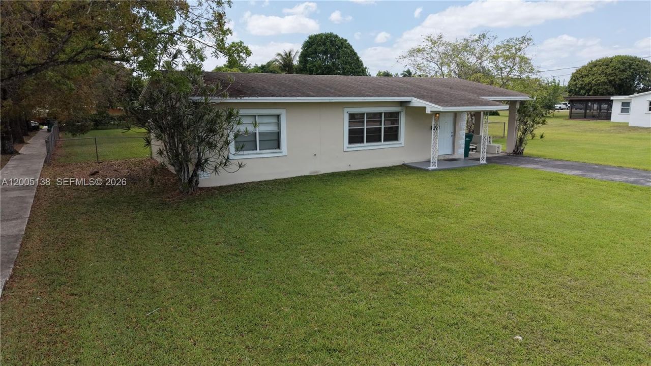 640 SW 5th Ave , Florida City, FL 33034 Photo