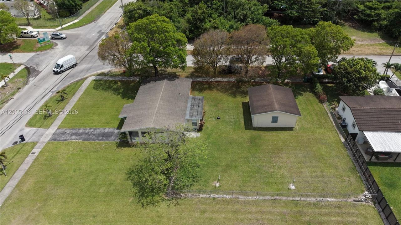 640 SW 5th Ave , Florida City, FL 33034 Photo