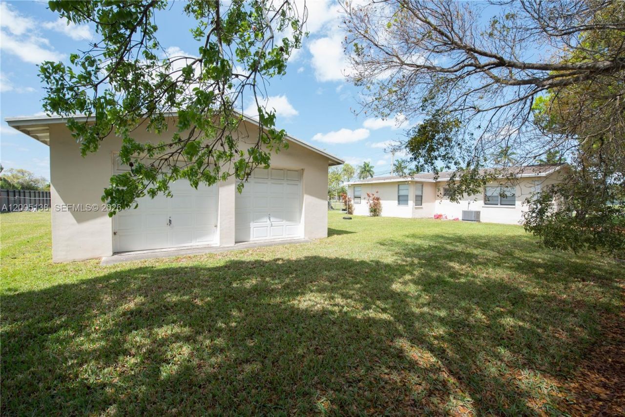 640 SW 5th Ave , Florida City, FL 33034 Photo
