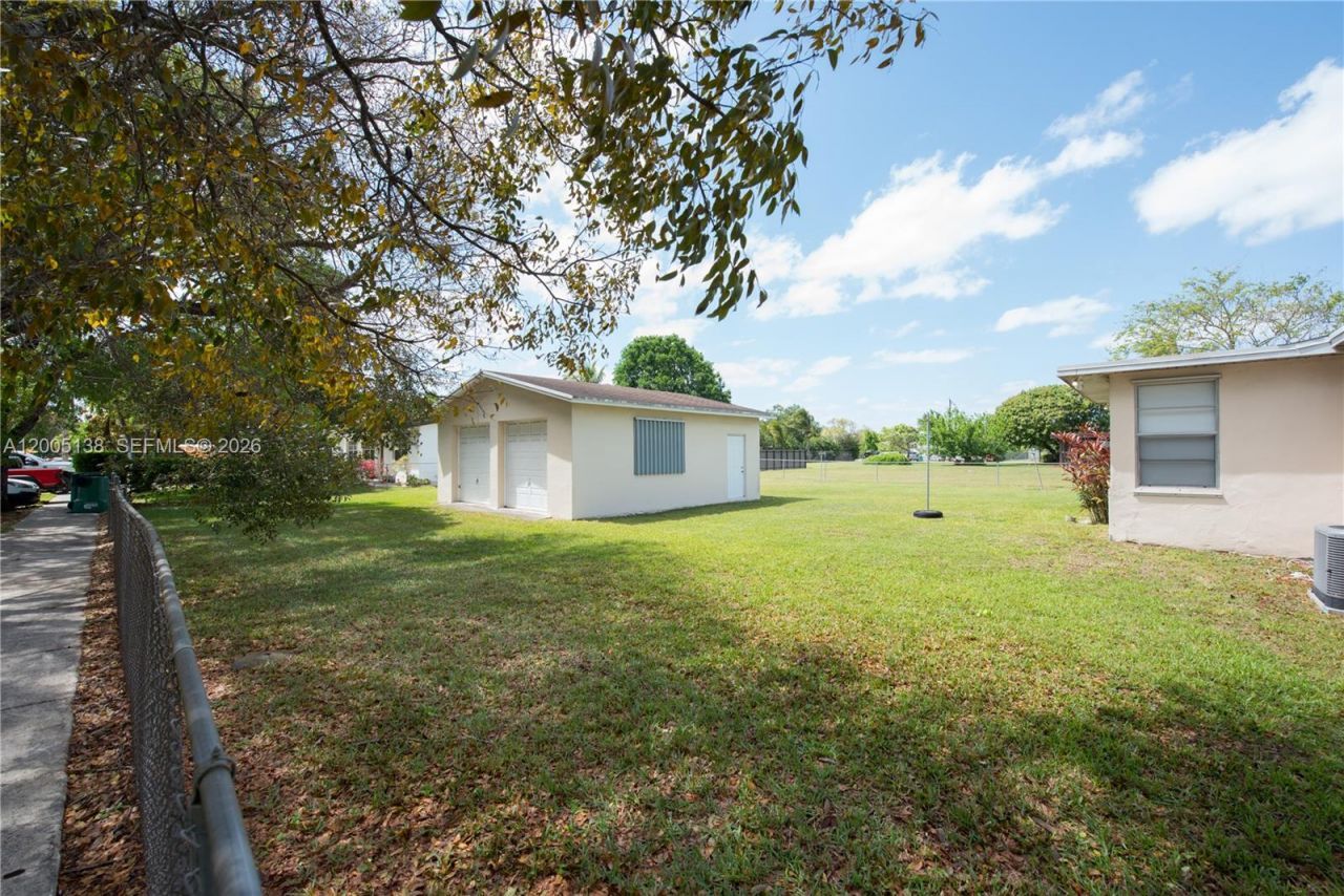 640 SW 5th Ave , Florida City, FL 33034 Photo