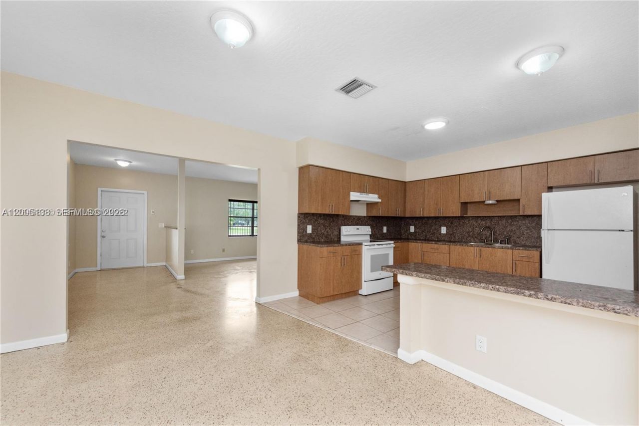 640 SW 5th Ave , Florida City, FL 33034 Photo