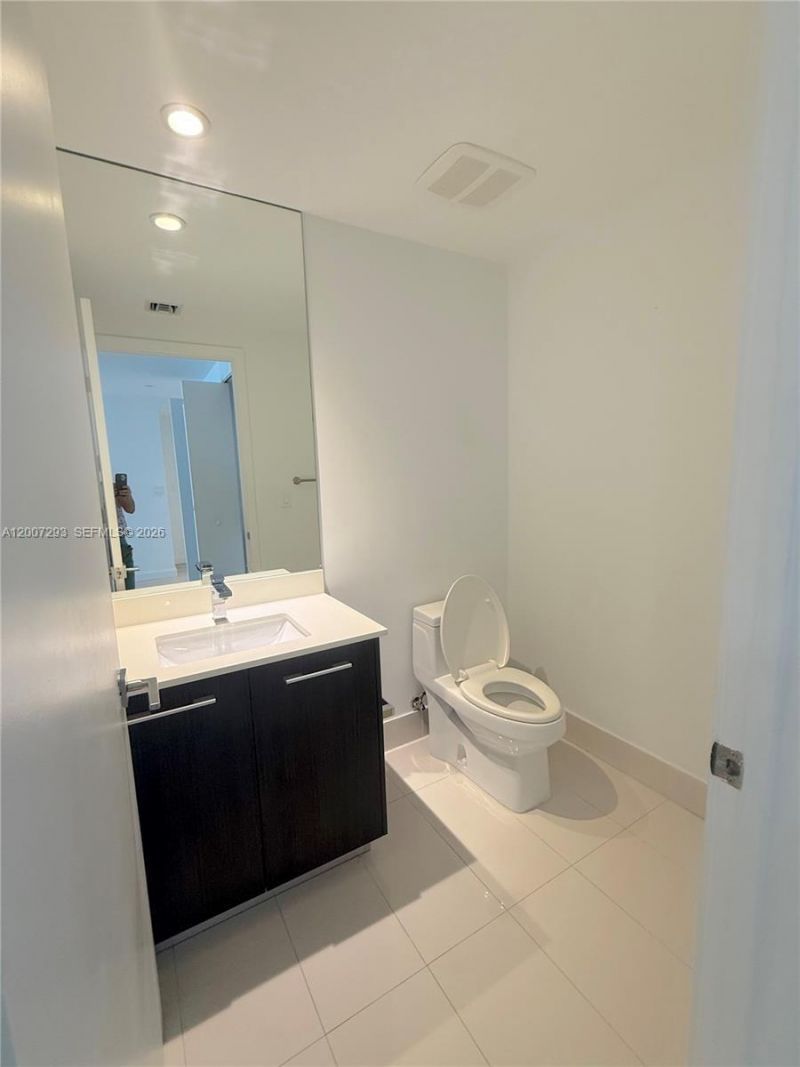 55 SW 9th St, Unit 1809, Miami, FL 33130 Photo