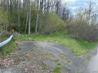 2860 US Highway 11 , Cortland, NY 13045