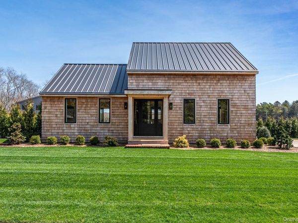 3375 Indian Neck Lane , Peconic, NY 11958