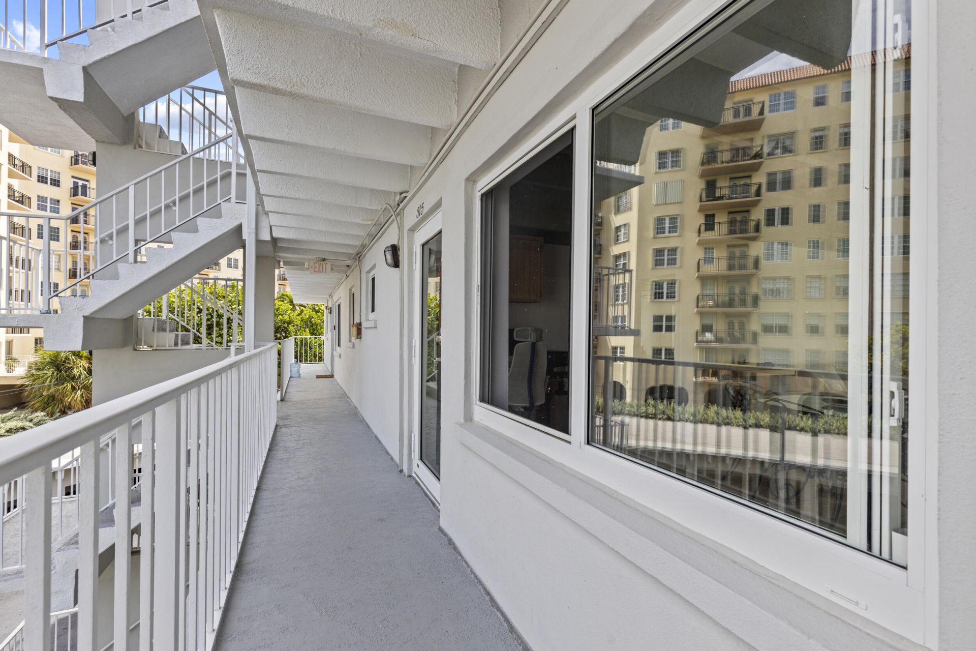3500 S Ocean Boulevard, Unit 315, Palm Beach, FL 33480 Photo