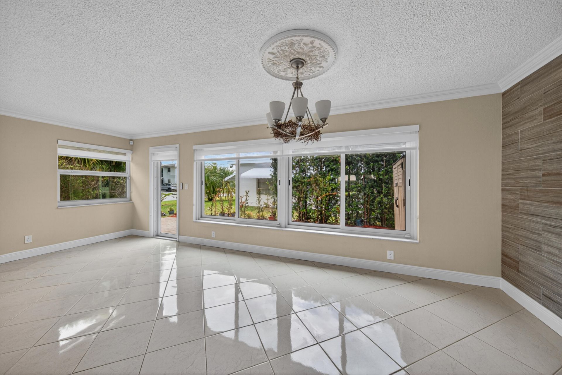 391 Leisure Boulevard, Pompano Beach, FL 33064 Photo