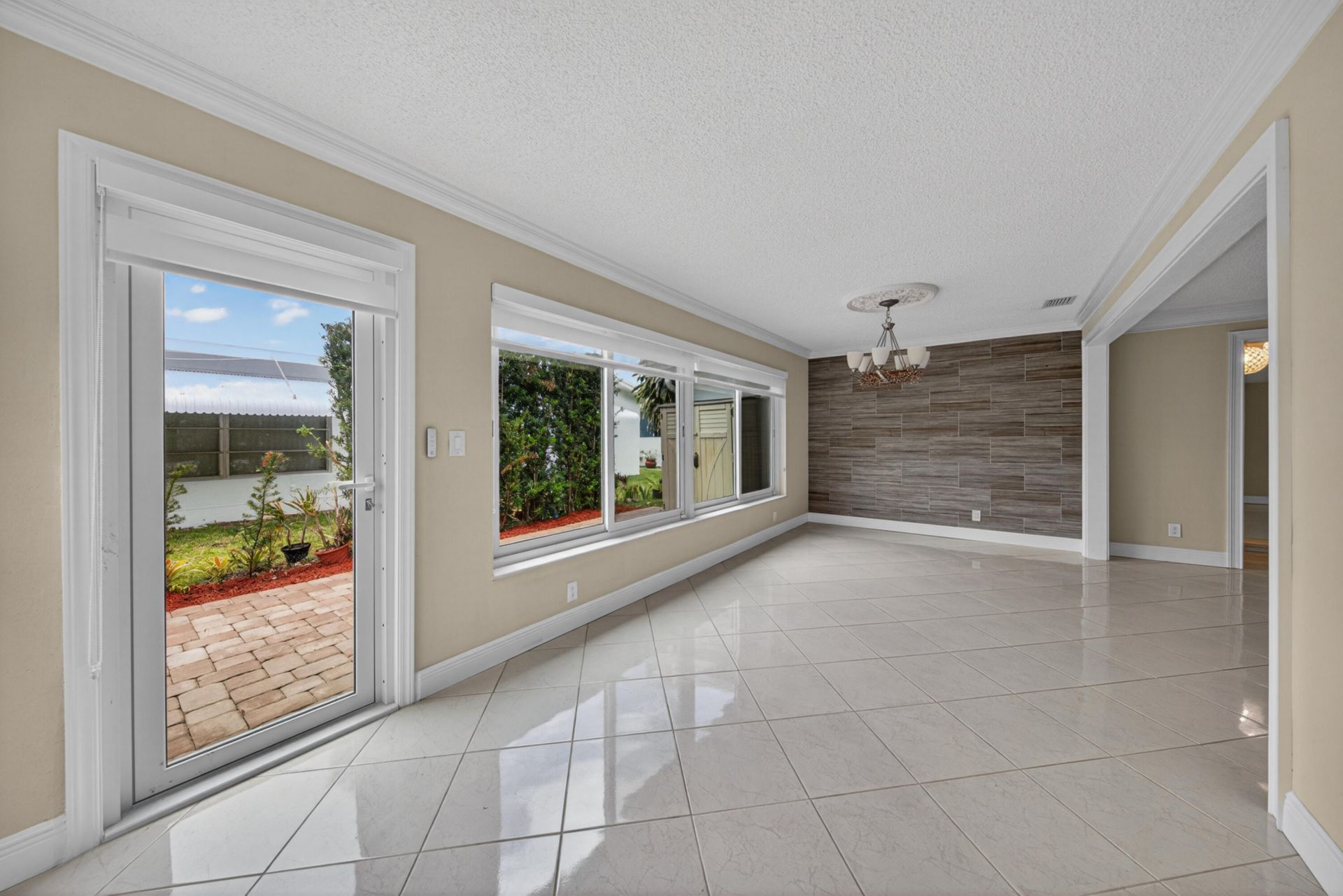 391 Leisure Boulevard, Pompano Beach, FL 33064 Photo
