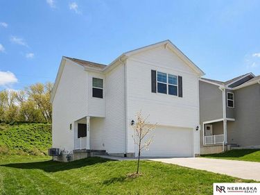 7728 N 95th Avenue , Omaha, NE 68122