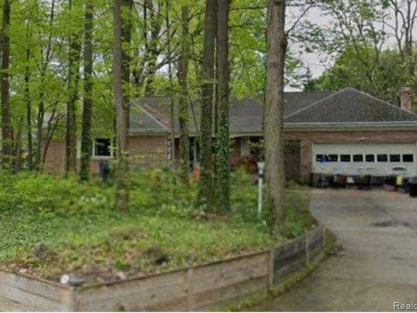 5127 Dye Hill Court , Flint Twp, MI 48532