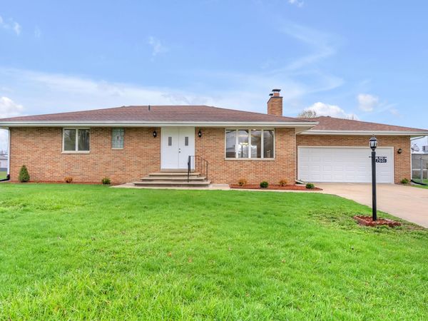 7601 Washington Court , Merrillville, IN 46410