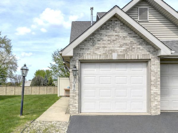 1042 Lakewood Court , Schererville, IN 46375