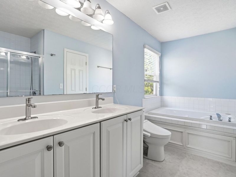 2085 Parklawn Drive, Lewis Center, OH 43035 Photo 40